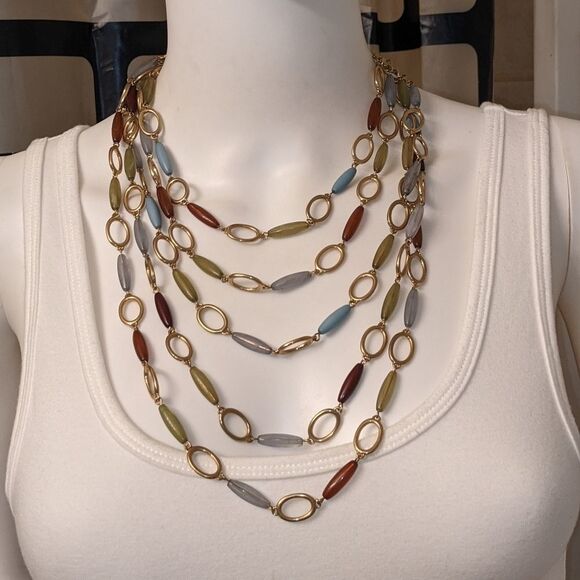 Vintage layered multi clear colored long bead necklace - Picture 11 of 12